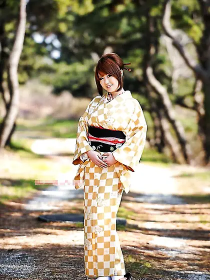 Rio Hamasaki - 02 Japanese Hotties