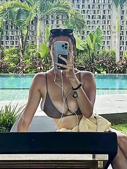 Super Big Natural Non Nude Heaving Bosoms