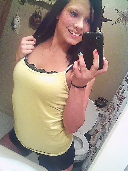 Cute Brunette Girl Selfies