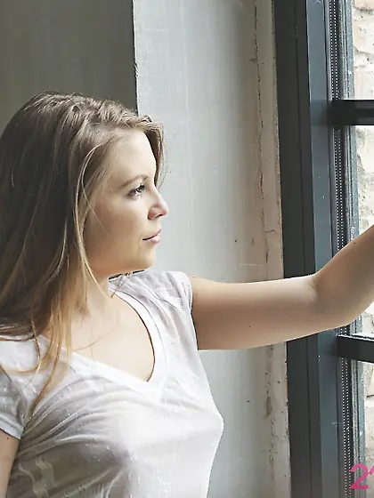 Alessandra Jane puts palm under the panties,  turns on herself an