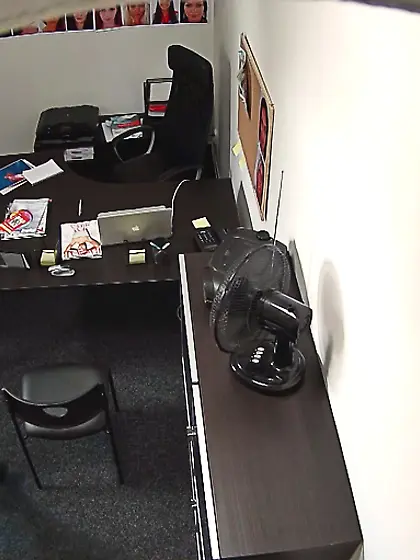 Slim red model black