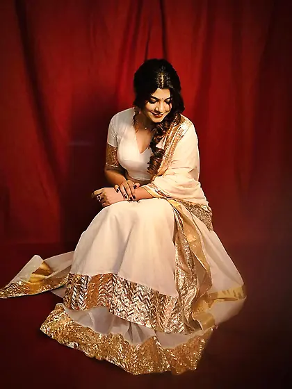 Mallu milk cow Aparna Balamurali