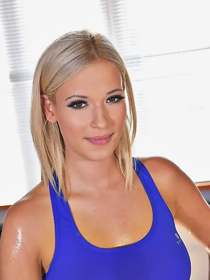 Lesbians have great twosome with vibrators after workout in the