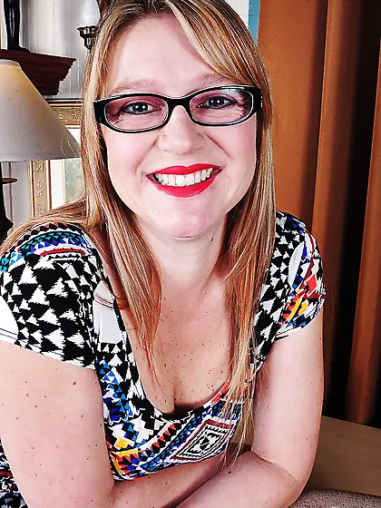 Thick panties masturbation