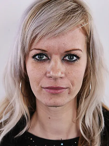 Tall sexy experienced blonde