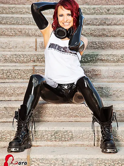 Gorgeous babe red hair