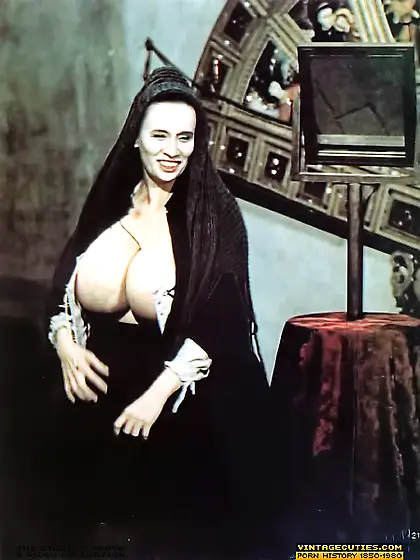 Gorgeous brunette blonde nude