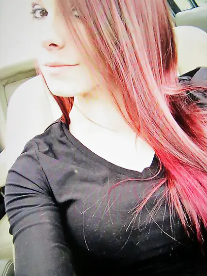 Cute Brunette Girl Selfies