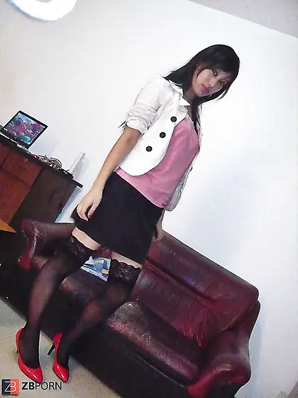 ASIAN GF...  Sie macht mich richtig geil !!!