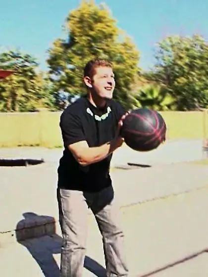 Dirty bitch spreads her legs for thick schlong