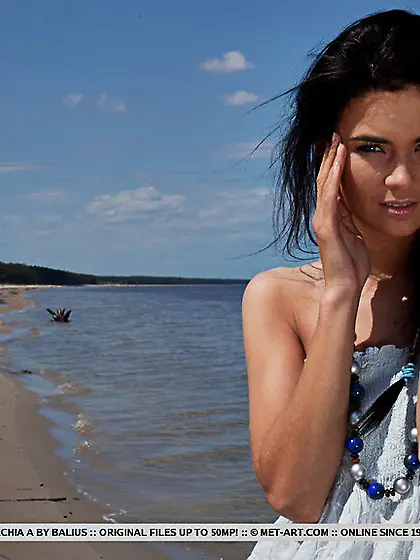 Young seductress cute eyes