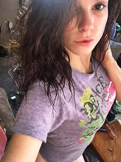 Cute Brunette Girl Selfies