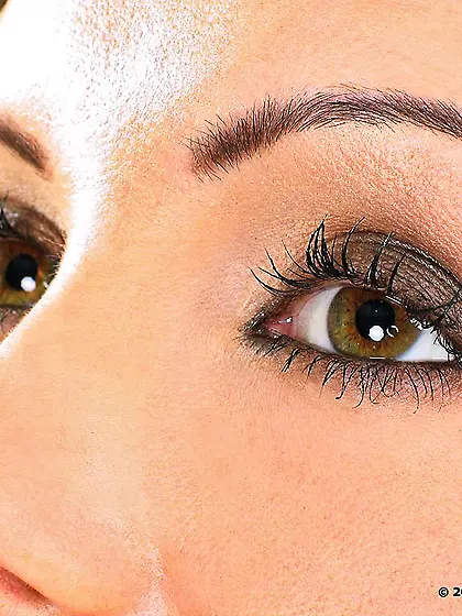 Sandra Shine takes herlittle panties off and then passinatley fi