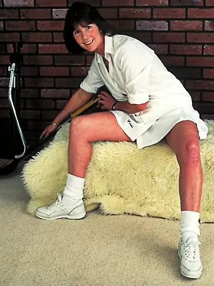 Busty mature red lips