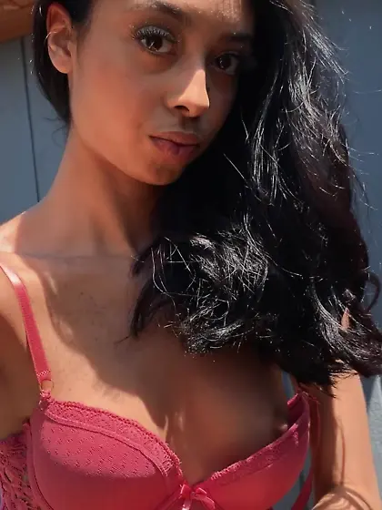 Exotic brunette Jada Doll gets boned in the living room