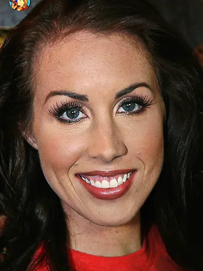 Skinny cougar gets her shaved twat plowed with BBC in the gloryh