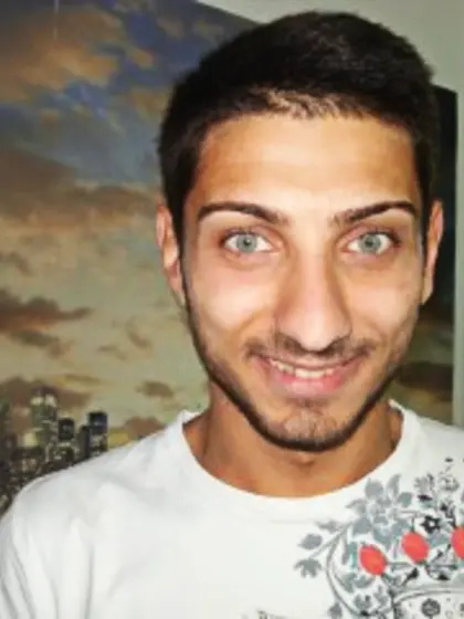 19 yo brunette Splashh.