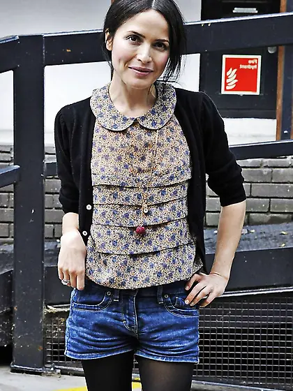 Popstar Andrea Corr lil' without bra boobs gallery(You like?)