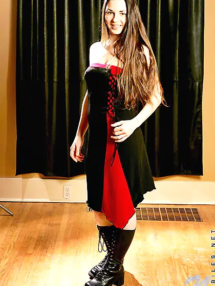 The creamy skin of Petra Nubiles looks so delicious while she go