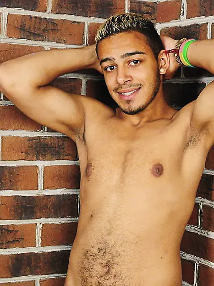 Young gay kristianlee close