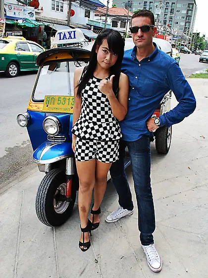 Stud hooks up with Asian chick who agrees to pose naked in his h