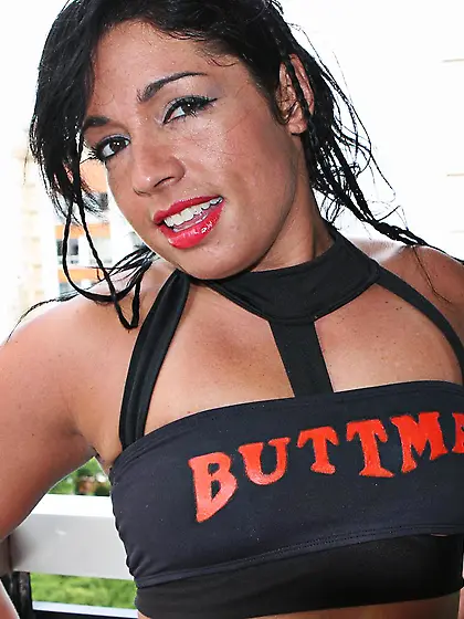 Slutty Latina Monica Santhiago shakes nice big booty and uncover