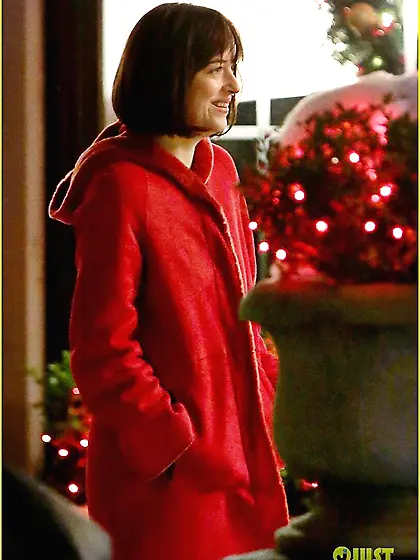 Dakota Johnson - Christmas