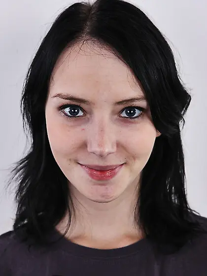 Hot young seductress reveal